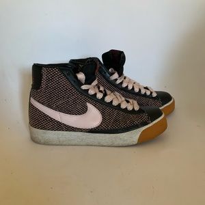 Nike blazer pink & black tweed 6Y